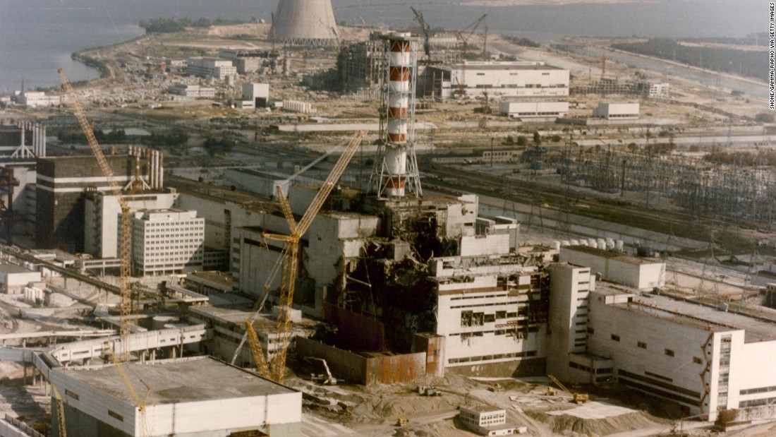 dezastrul de la Cernobul, din 26 aprilie 1986. Au fost uciși 32 de persoane și afectate peste 2 milioane.
